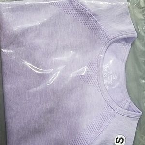 NVGTN LILAC SEAMLESS SHORT SLEEVE CROP TOP